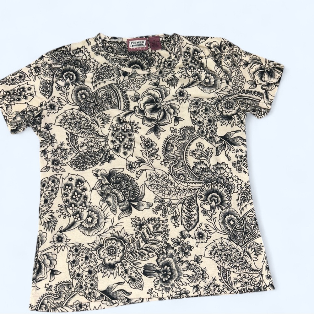 Preview International Black Floral Print Tee